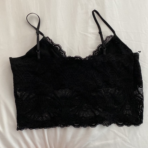 NWT - Bebe Black Lace Lingerie Style Crop Top - Size M - Picture 3 of 3